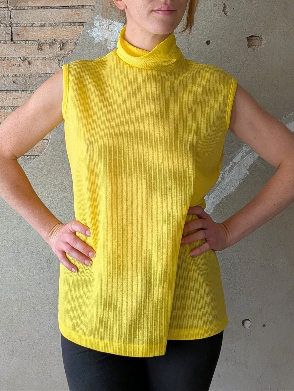 Vintage Sleeveless ☀️ Yellow Cowelneck Top